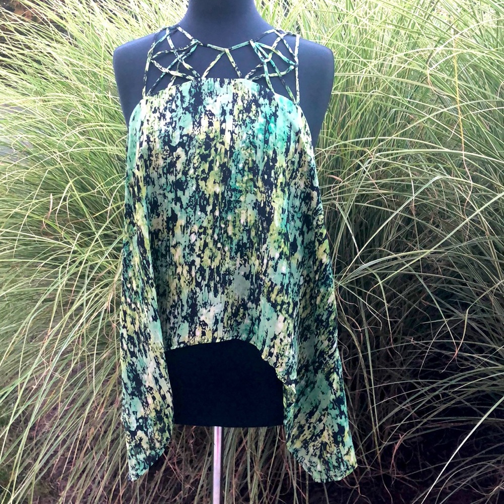 New BCBGMAXAZRIA top